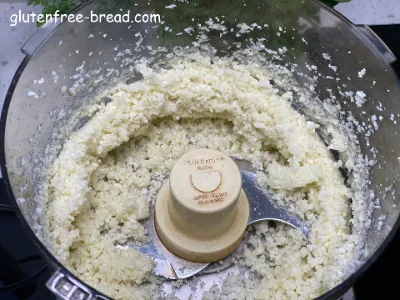 Almond Flour Cauliflower Bread